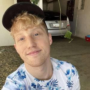 Meet your Posher, Cody